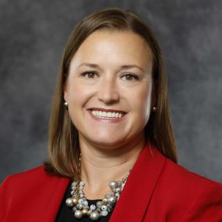 Tracy Shuman headshot.