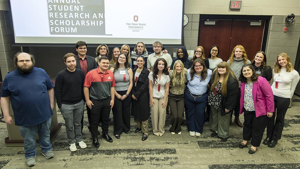 All the student presenters at the Student Research and Creative Inquiry Forum gather together for a group photo.